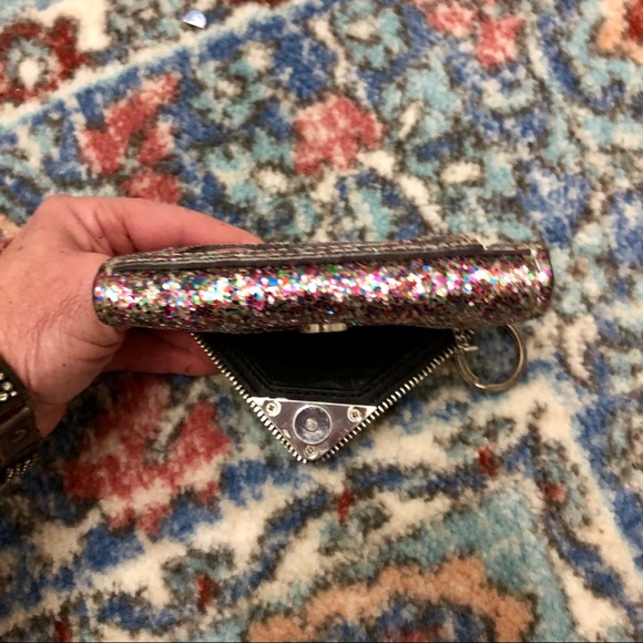 🎉EUC REBECCA MINKOFF MULIT GLITTER METRO WALLET🎉 - Picture 5 of 8
